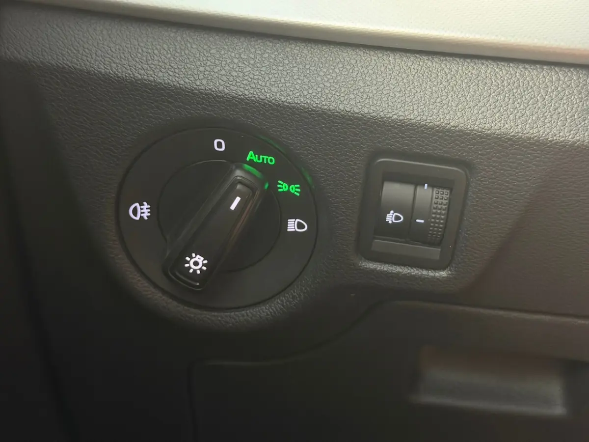1.0 TSI Ambition DSG KEYLESS-GO CLIMATE CONTROL ACC NAVIGATIE PDC VIRTUAL COCKPIT