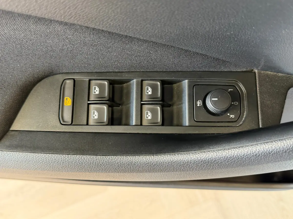 1.0 TSI Ambition DSG KEYLESS-GO CLIMATE CONTROL ACC NAVIGATIE PDC VIRTUAL COCKPIT