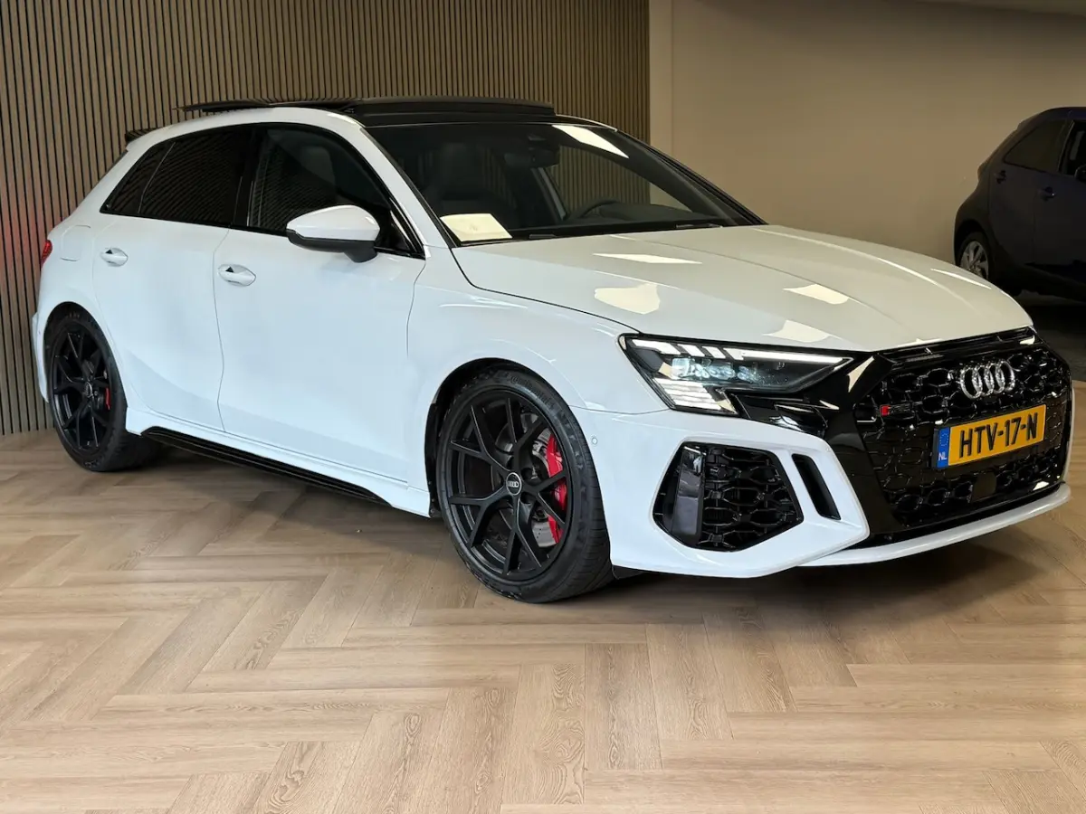 Sportback 2.5 TFSI RS3 QUATTRO 400PK PANO LED CAM ADAPT CRUISE CLIMATE CONTROL
