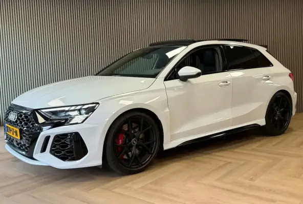 Sportback 2.5 TFSI RS3 QUATTRO 400PK PANO LED CAM ADAPT CRUISE CLIMATE CONTROL