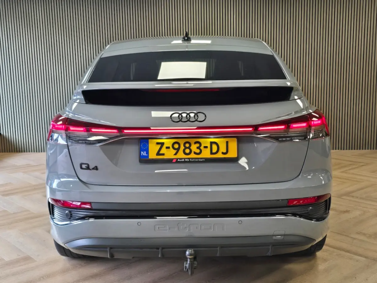 45 S Edition 82 kWh TREKHAAK CAMERA PARKEERSENSOREN VOOR EN ACHTER NAVI ADAPTIEVE CRUISE C