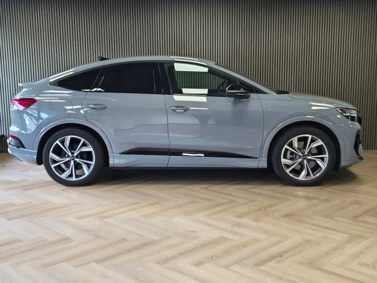 45 S Edition 82 kWh TREKHAAK CAMERA PARKEERSENSOREN VOOR EN ACHTER NAVI ADAPTIEVE CRUISE C