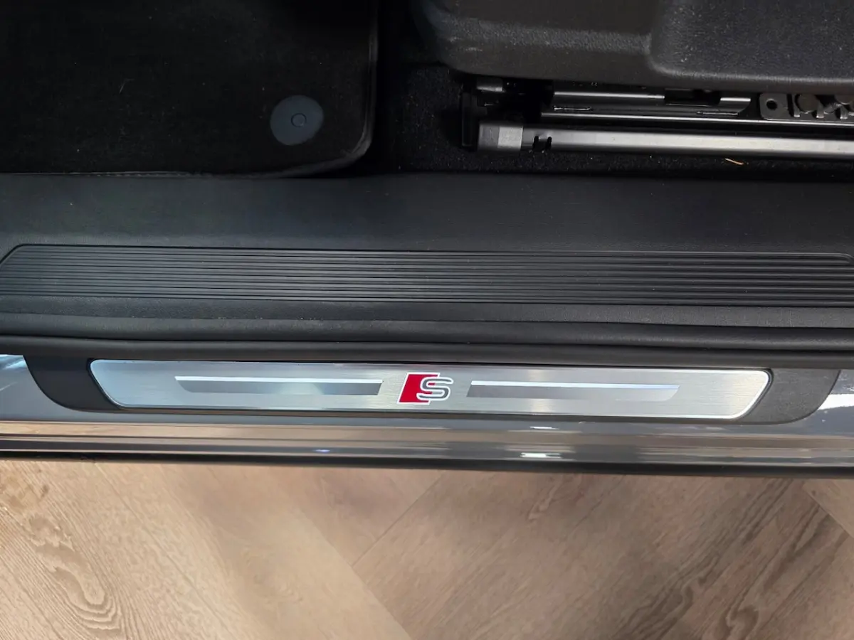 45 S Edition 82 kWh TREKHAAK CAMERA PARKEERSENSOREN VOOR EN ACHTER NAVI ADAPTIEVE CRUISE C