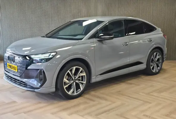 45 S Edition 82 kWh TREKHAAK CAMERA PARKEERSENSOREN VOOR EN ACHTER NAVI ADAPTIEVE CRUISE C