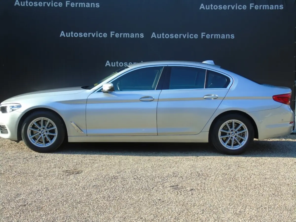 520i sedan Automaat - 2018 - 108DKM - Airco - Leder - Camera