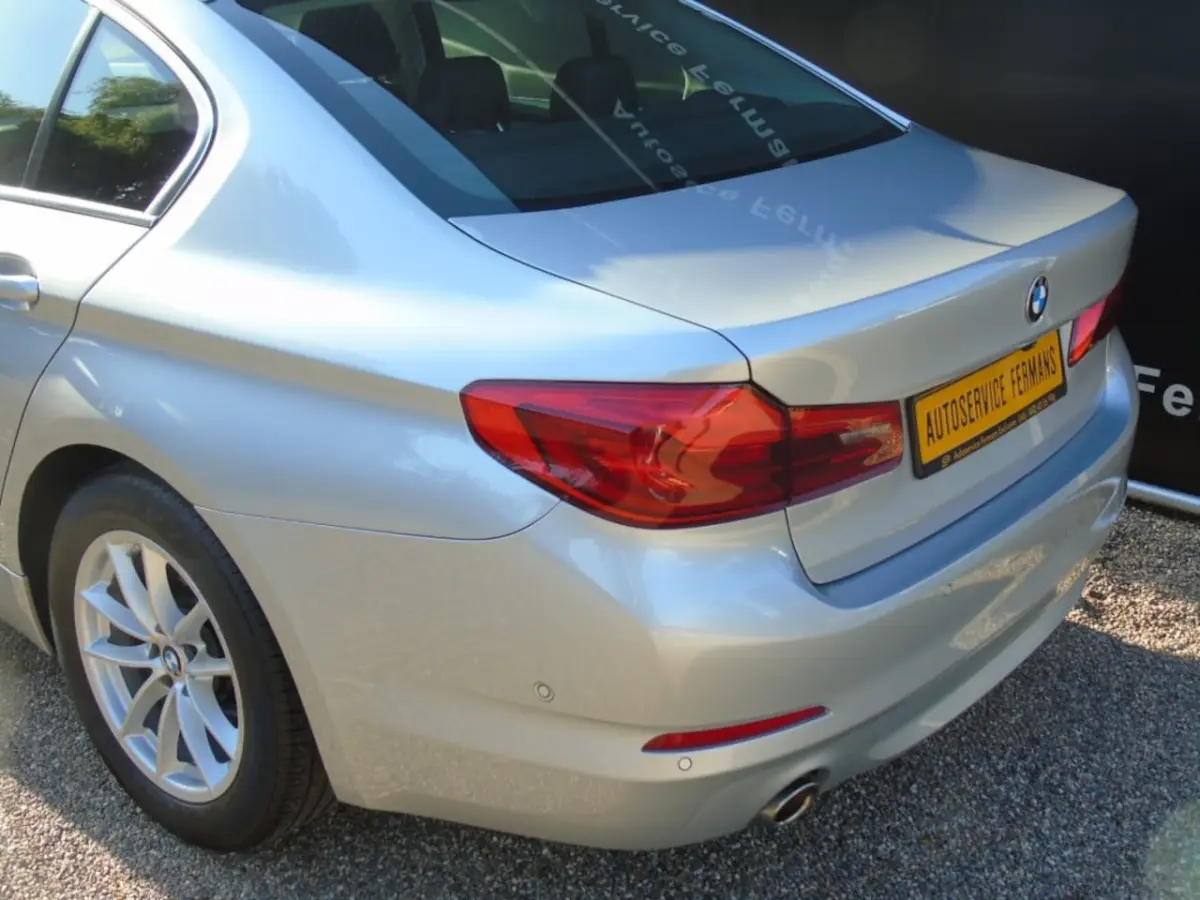 520i sedan Automaat - 2018 - 108DKM - Airco - Leder - Camera