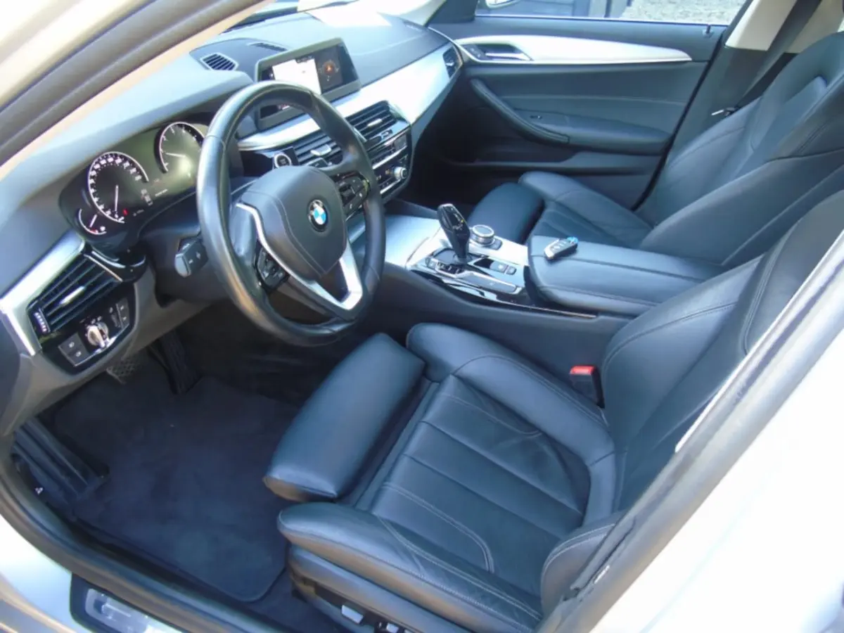 520i sedan Automaat - 2018 - 108DKM - Airco - Leder - Camera