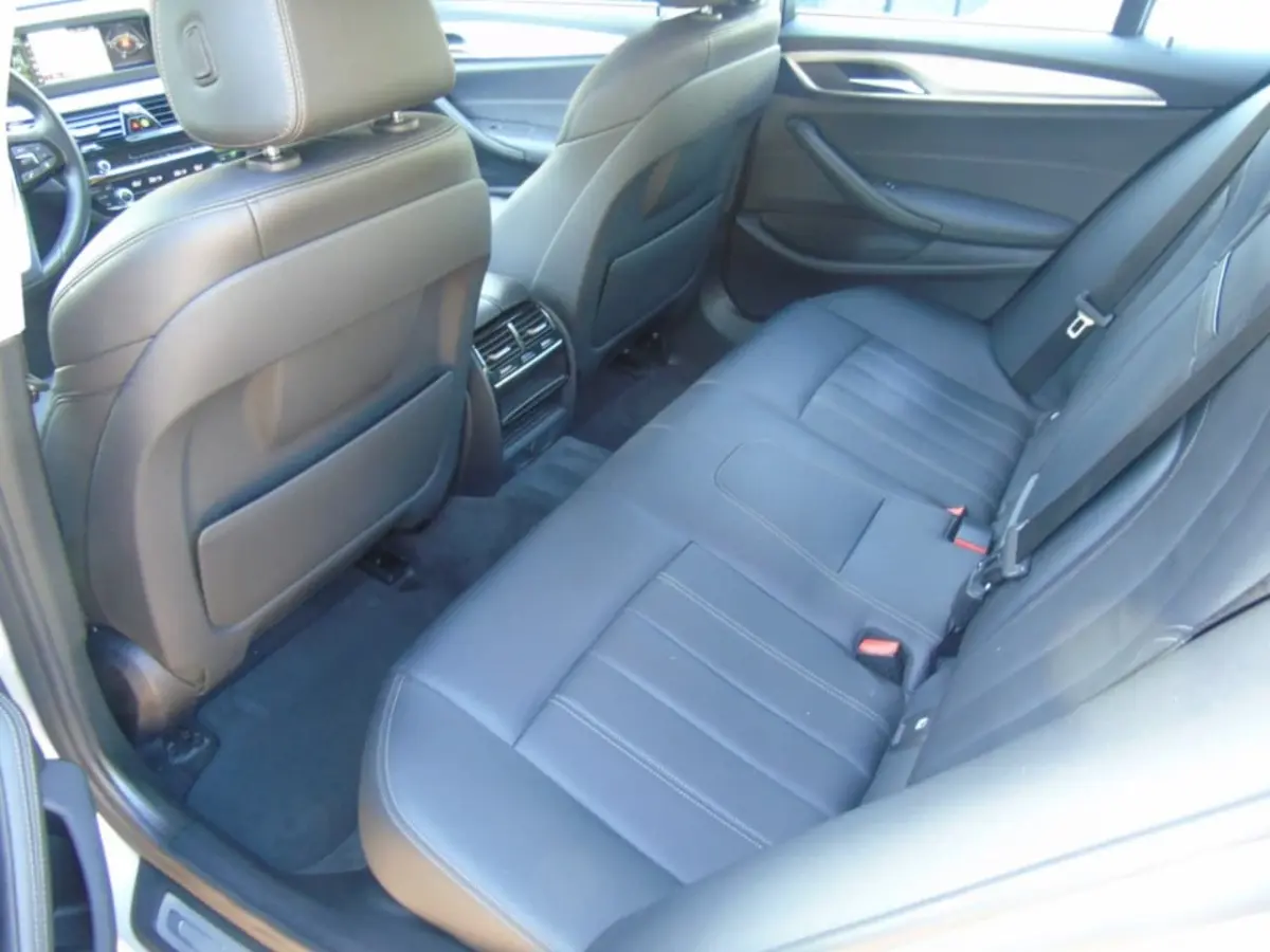 520i sedan Automaat - 2018 - 108DKM - Airco - Leder - Camera