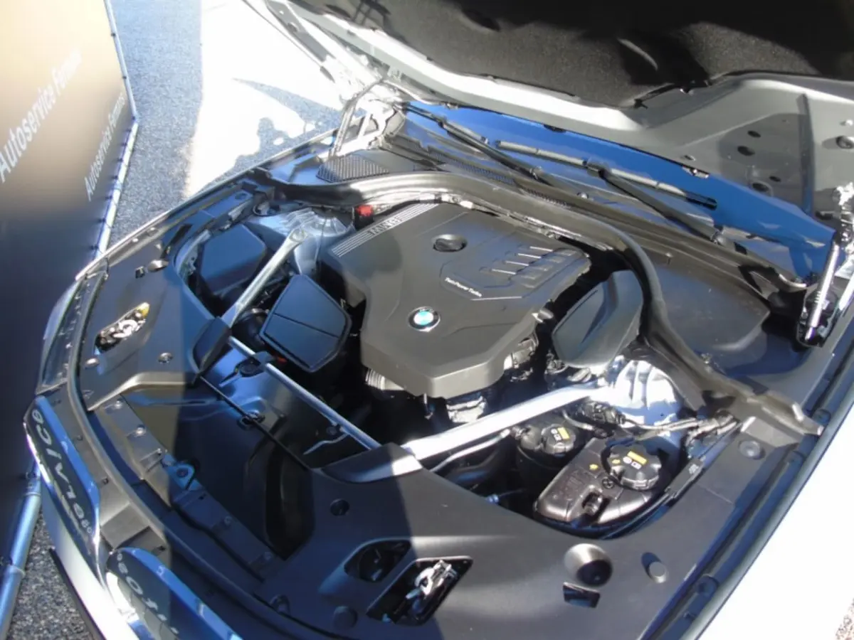 520i sedan Automaat - 2018 - 108DKM - Airco - Leder - Camera