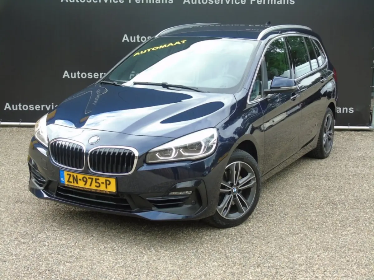 218i Automaat - 2019 - 7 persoons - Navi - Trekhaak