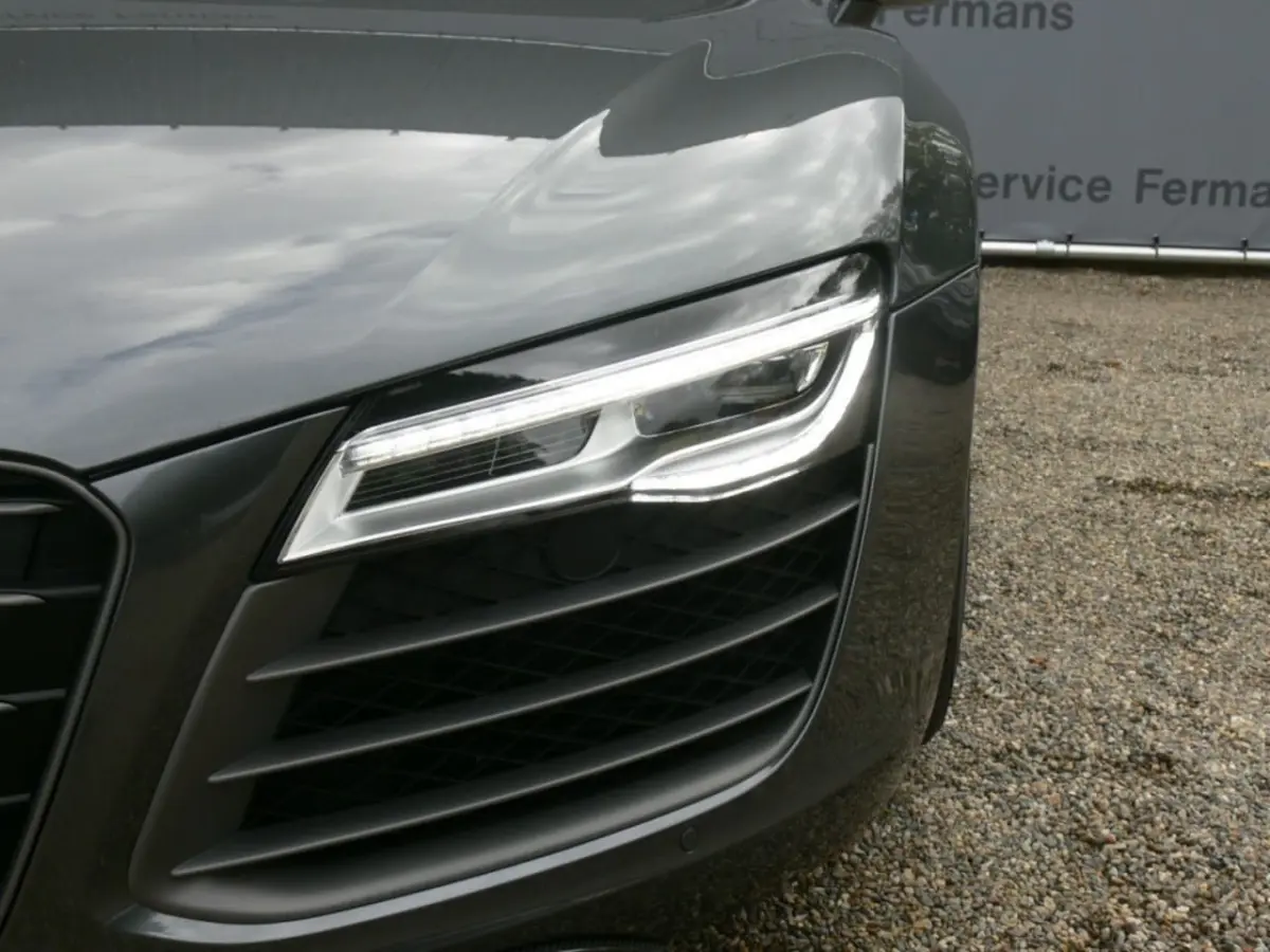 5.2FSI V10 Plus 550PK - Carbon - Schalensitze - Megavoll