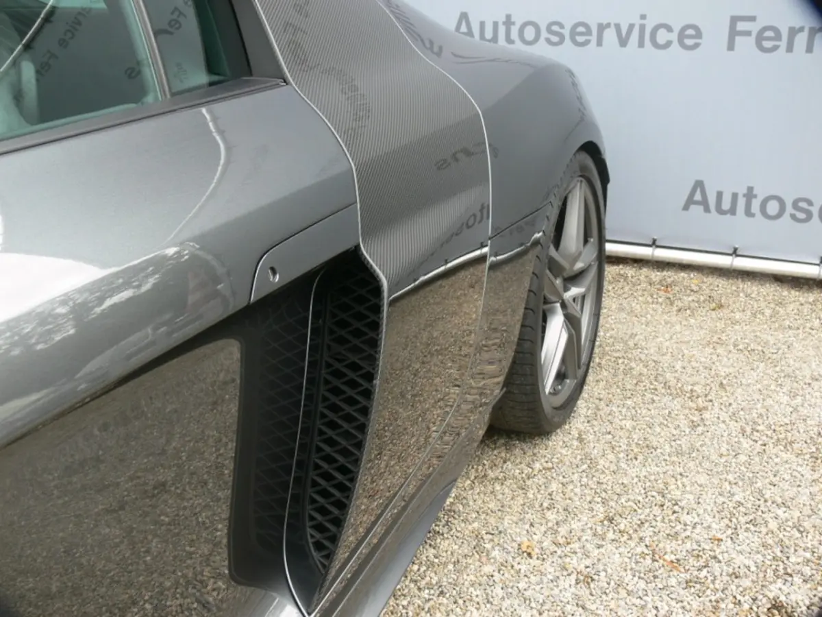 5.2FSI V10 Plus 550PK - Carbon - Schalensitze - Megavoll