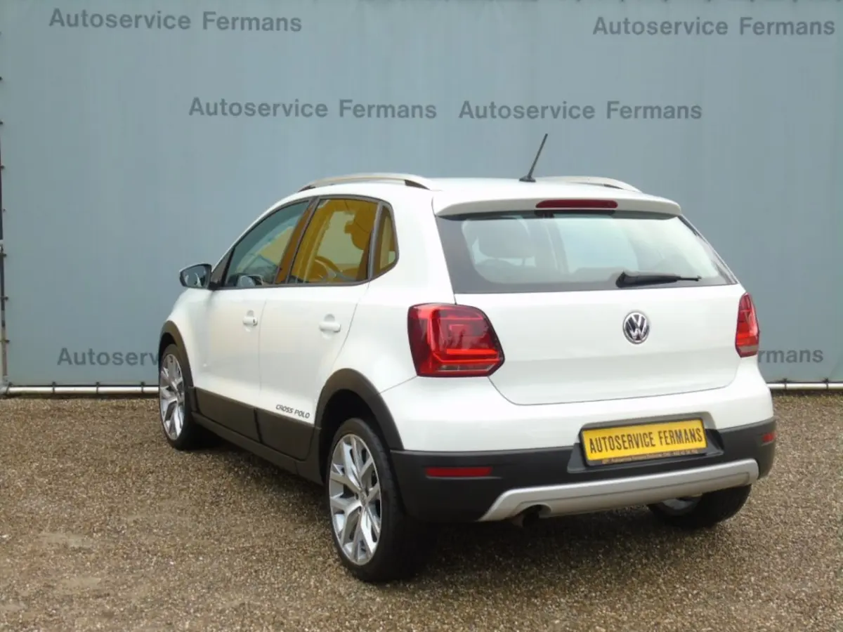 Crosspolo Cross 1.2TSI - 2017 - 96DKM - 17- Airco
