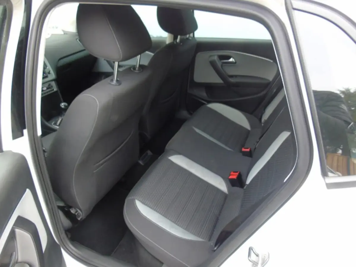 Crosspolo Cross 1.2TSI - 2017 - 96DKM - 17- Airco