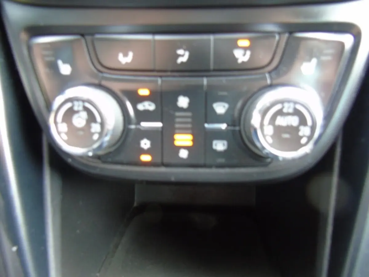 1.4 Turbo - Automaat- NAVI - Camera - Cruise Control - Trekhaak