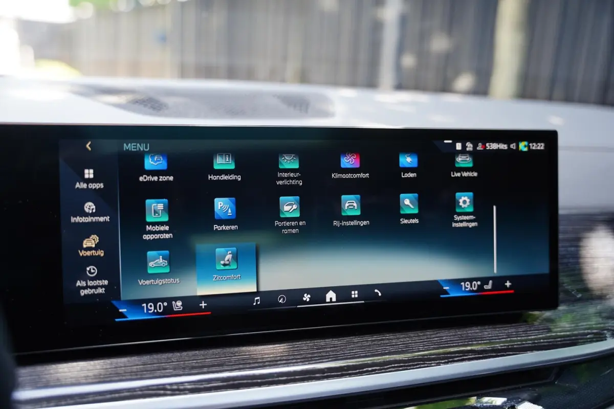 X-Drive 50 E / Harman Kardon / Trekhaak / 22 Inch