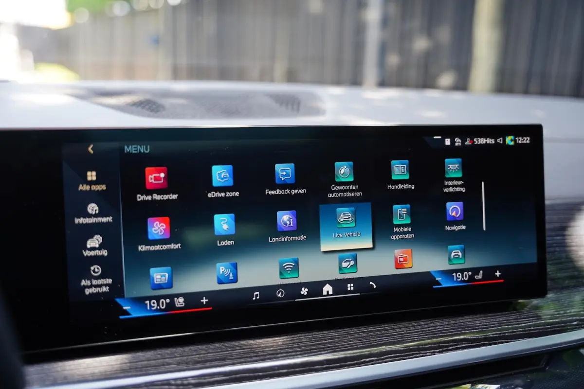X-Drive 50 E / Harman Kardon / Trekhaak / 22 Inch