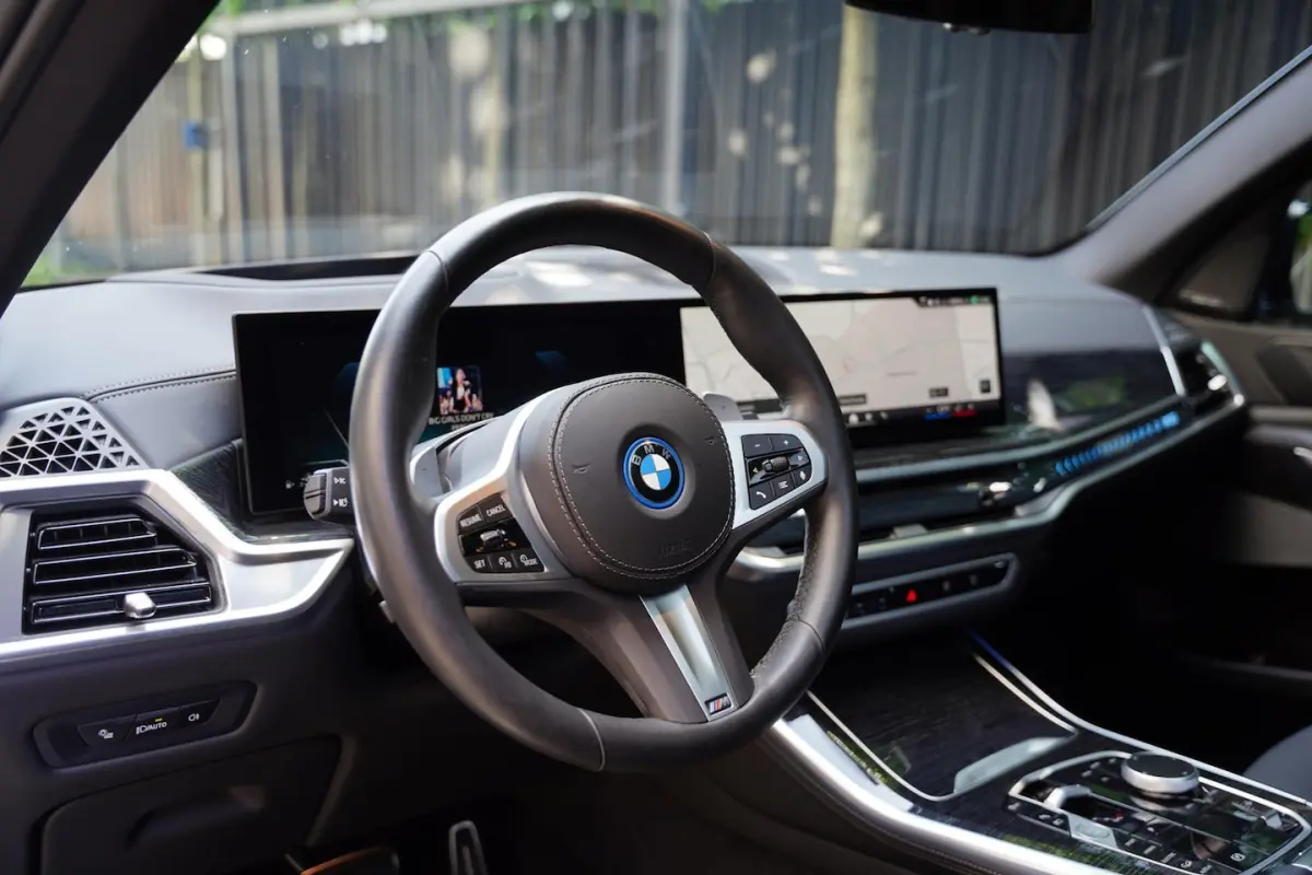 X-Drive 50 E / Harman Kardon / Trekhaak / 22 Inch