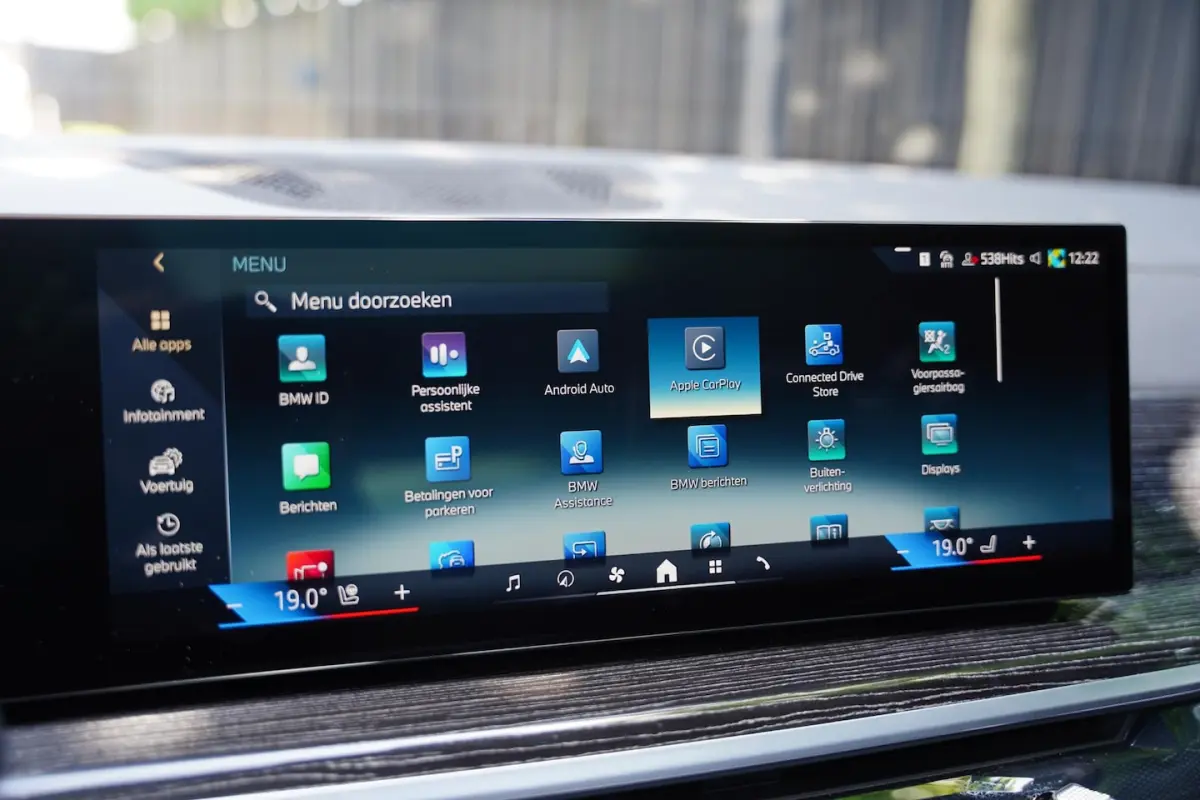 X-Drive 50 E / Harman Kardon / Trekhaak / 22 Inch