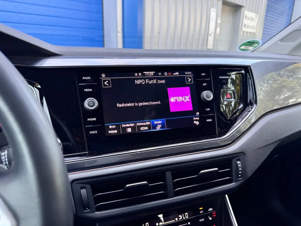 1.0 TSI Style DSG IQ LIGHT CAMERA INC BTW VIRTUAL