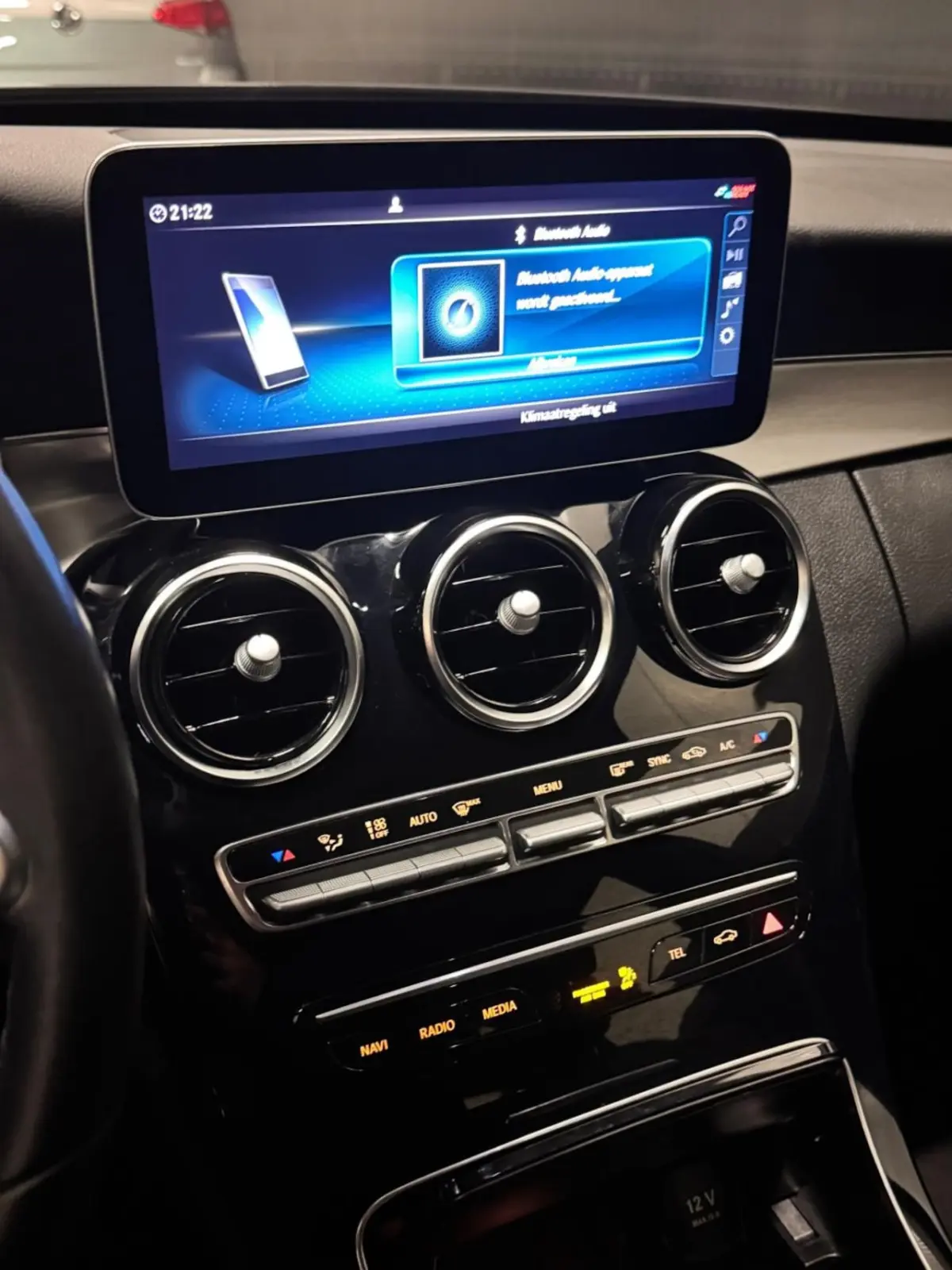 180 2019 Facelift 157PK Keyless Xenon LED Camera Navi PDC garantie