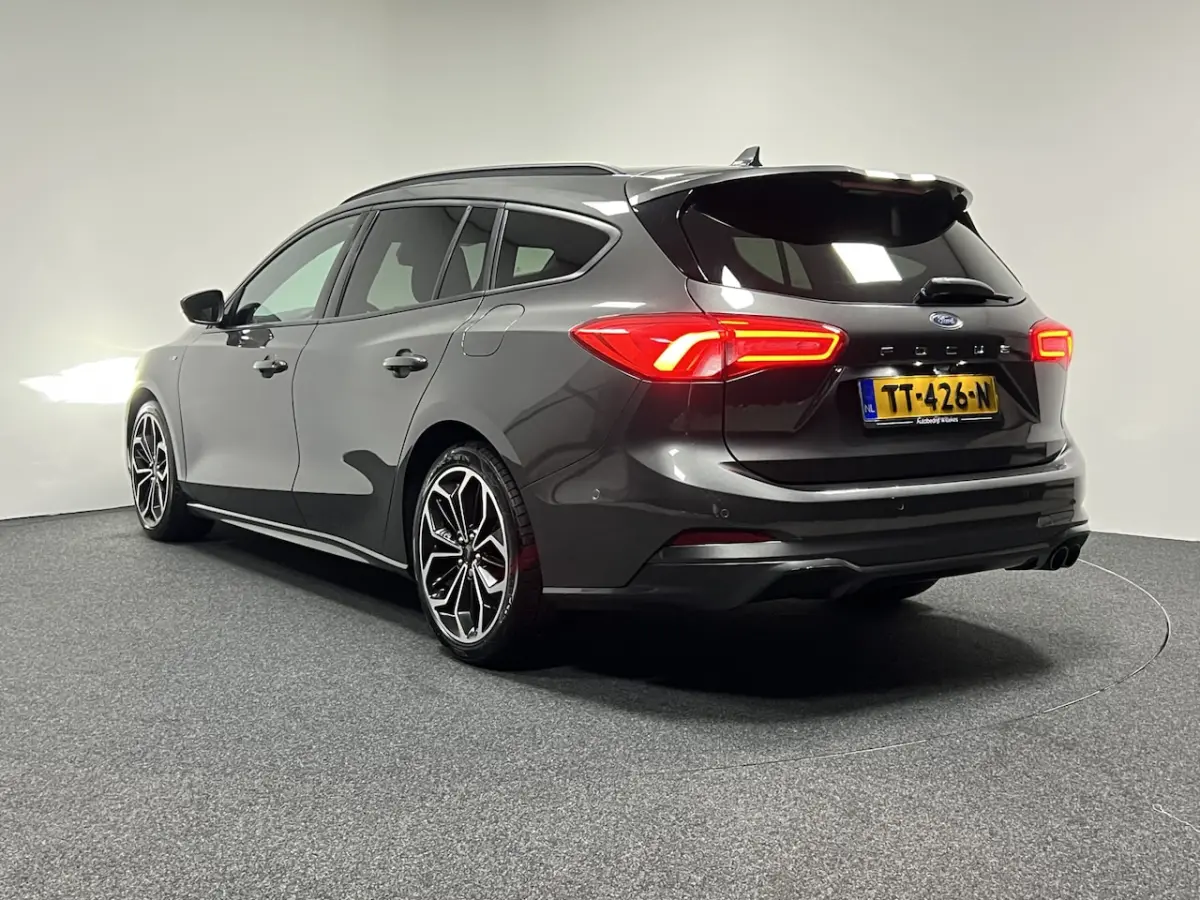 1.0 EcoBoost ST Line Business | NAVI | KEYLESS | ACC | STOEL-/STUURVERWARMING |