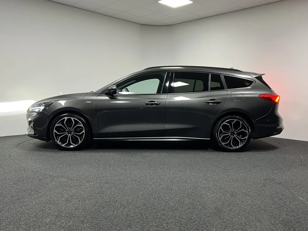 1.0 EcoBoost ST Line Business | NAVI | KEYLESS | ACC | STOEL-/STUURVERWARMING |