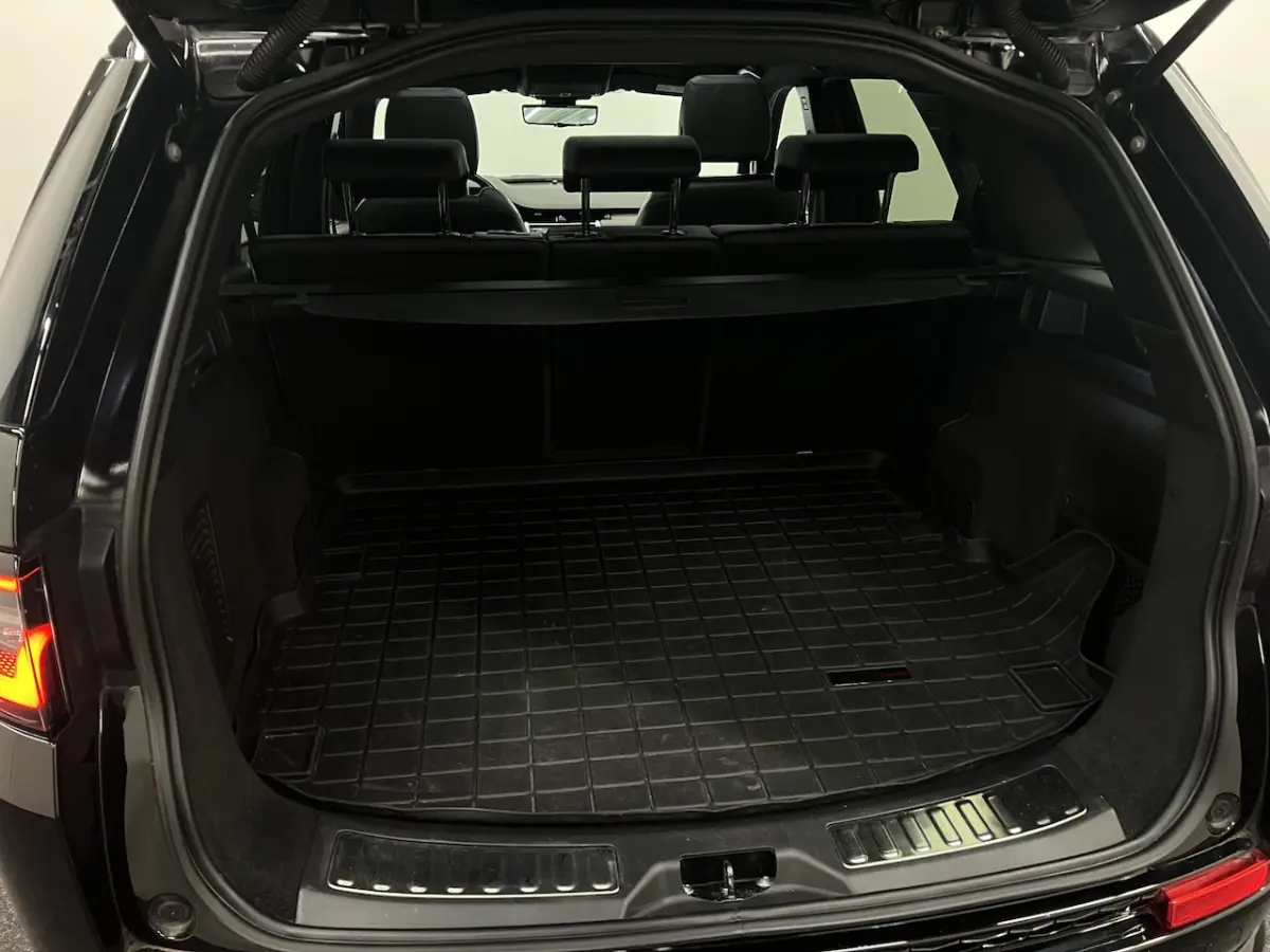 D180 2.0 R-Dynamic S GRIJS KENTEKEN | GRIJS KENTEKEN | NAVI | TREKHAAK | PANO | CAMERA BIN