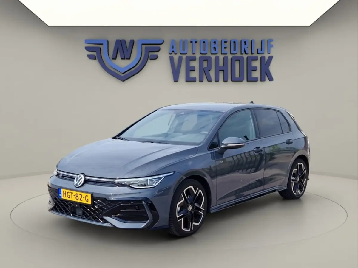 1.5 eTSI R-Line 360Â° Camera - NL Auto - Stuur en Stoelverwarming