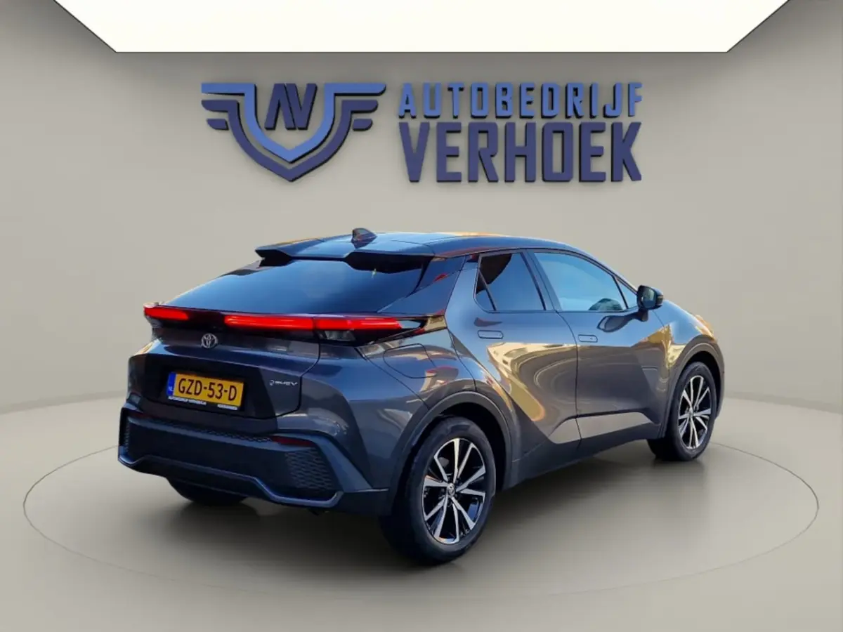 2.0 Plug-in Hybrid 220 Dynamic - NL Auto - Luxe uitvoering
