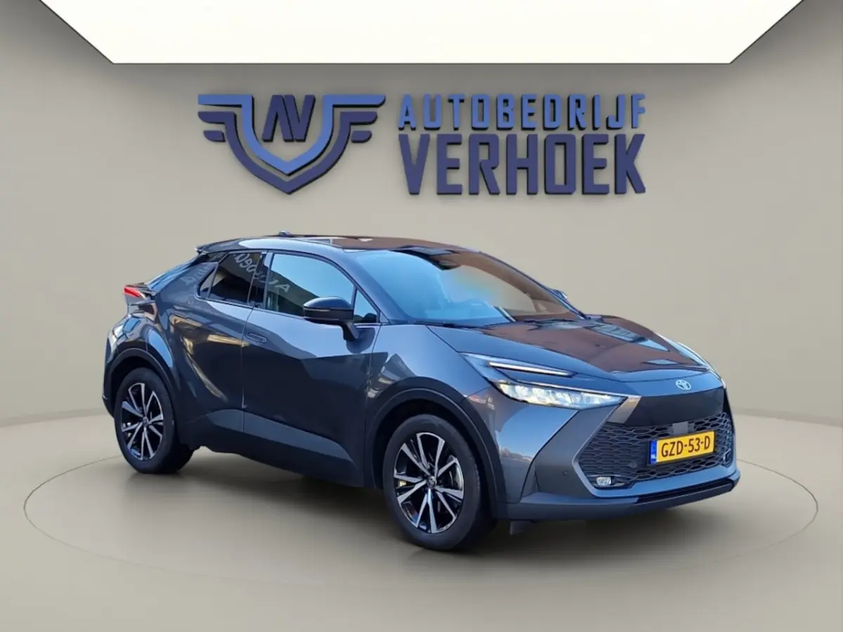2.0 Plug-in Hybrid 220 Dynamic - NL Auto - Luxe uitvoering