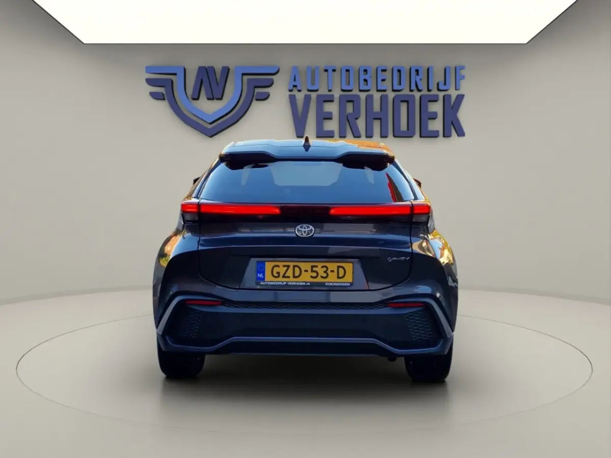 2.0 Plug-in Hybrid 220 Dynamic - NL Auto - Luxe uitvoering