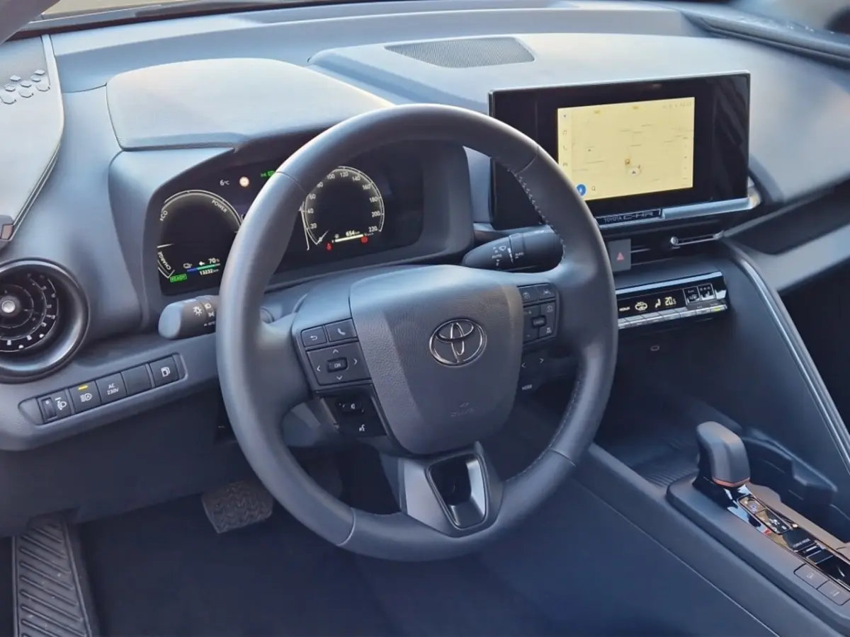 2.0 Plug-in Hybrid 220 Dynamic - NL Auto - Luxe uitvoering