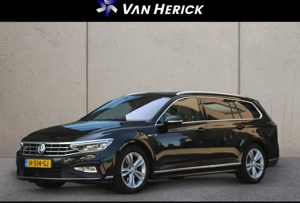 1.5 TSI Elegance Business R-Line 150PK | Panoramadak | Travel Assist | Achteruitrijcamera