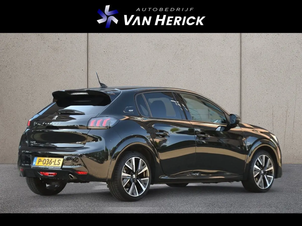 1.2 PureTech GT Automaat | Navigatie | Achteruitrijcamera | Side Assist