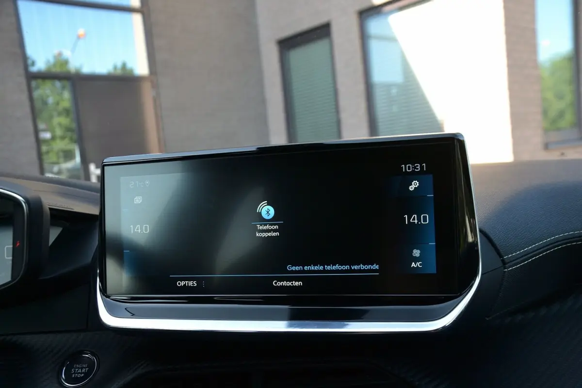 1.2 PureTech GT Automaat | Navigatie | Achteruitrijcamera | Side Assist