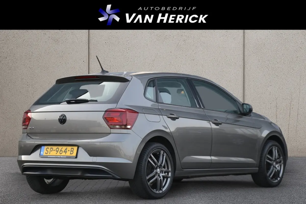 1.0 TSI Comfortline | Navigatie | Airco | Adaptive Cruise Control