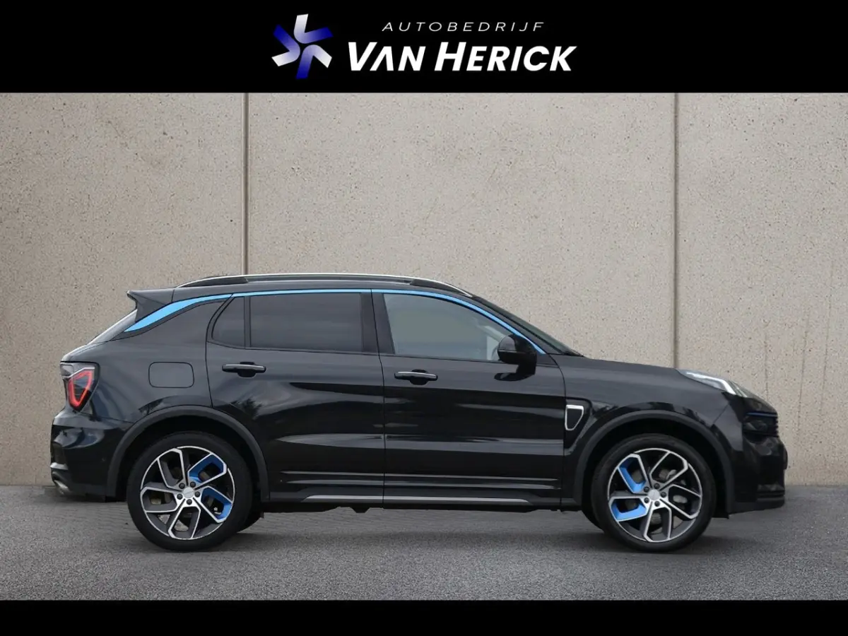 1.5 Plug-in Hybrid | Panoramadak | 360 Camera | Carplay