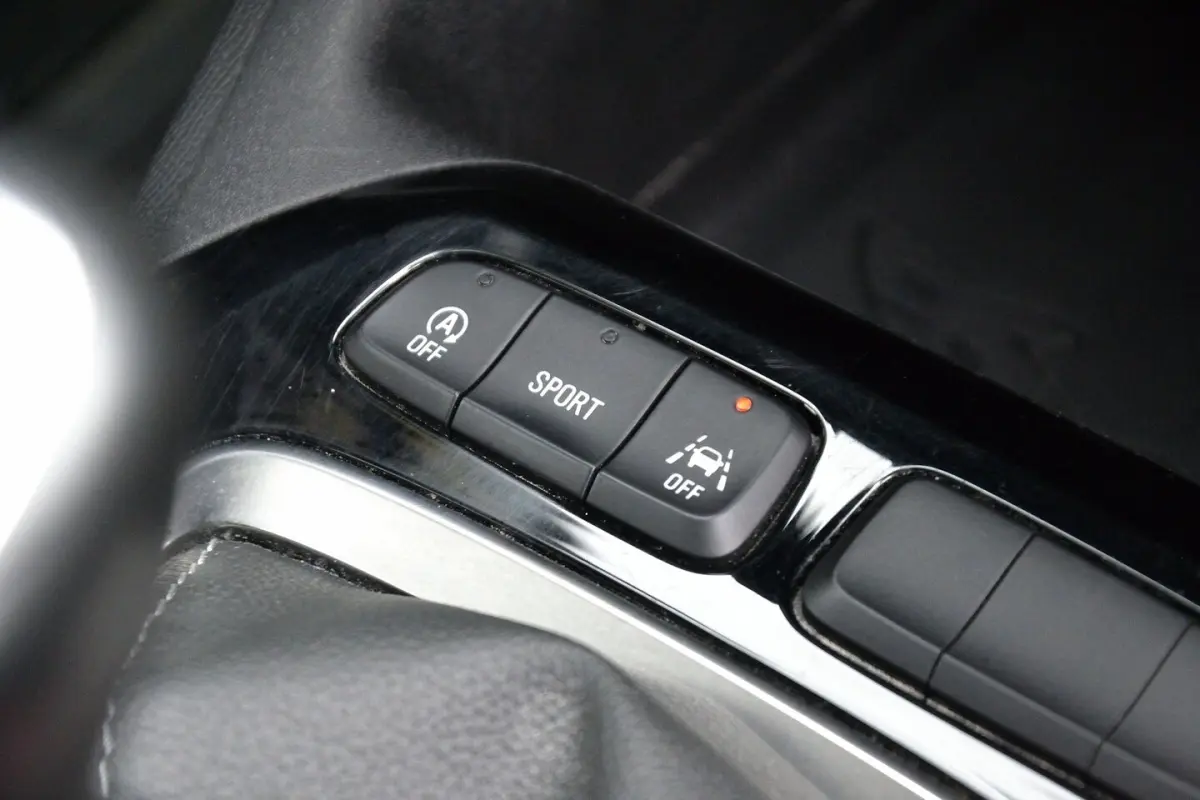 1.2 GS Line 100PK | Carplay | Cruise Control | 17" LM Velgen