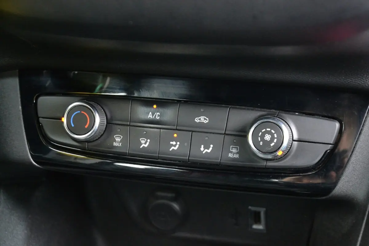 1.2 GS Line 100PK | Carplay | Cruise Control | 17" LM Velgen