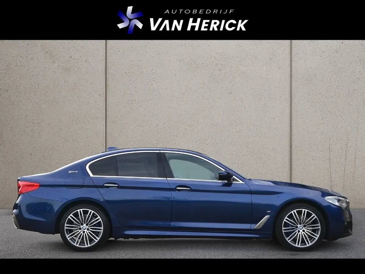 530e High Executive | M-Sport | Keyless | Achteruitrijcamera