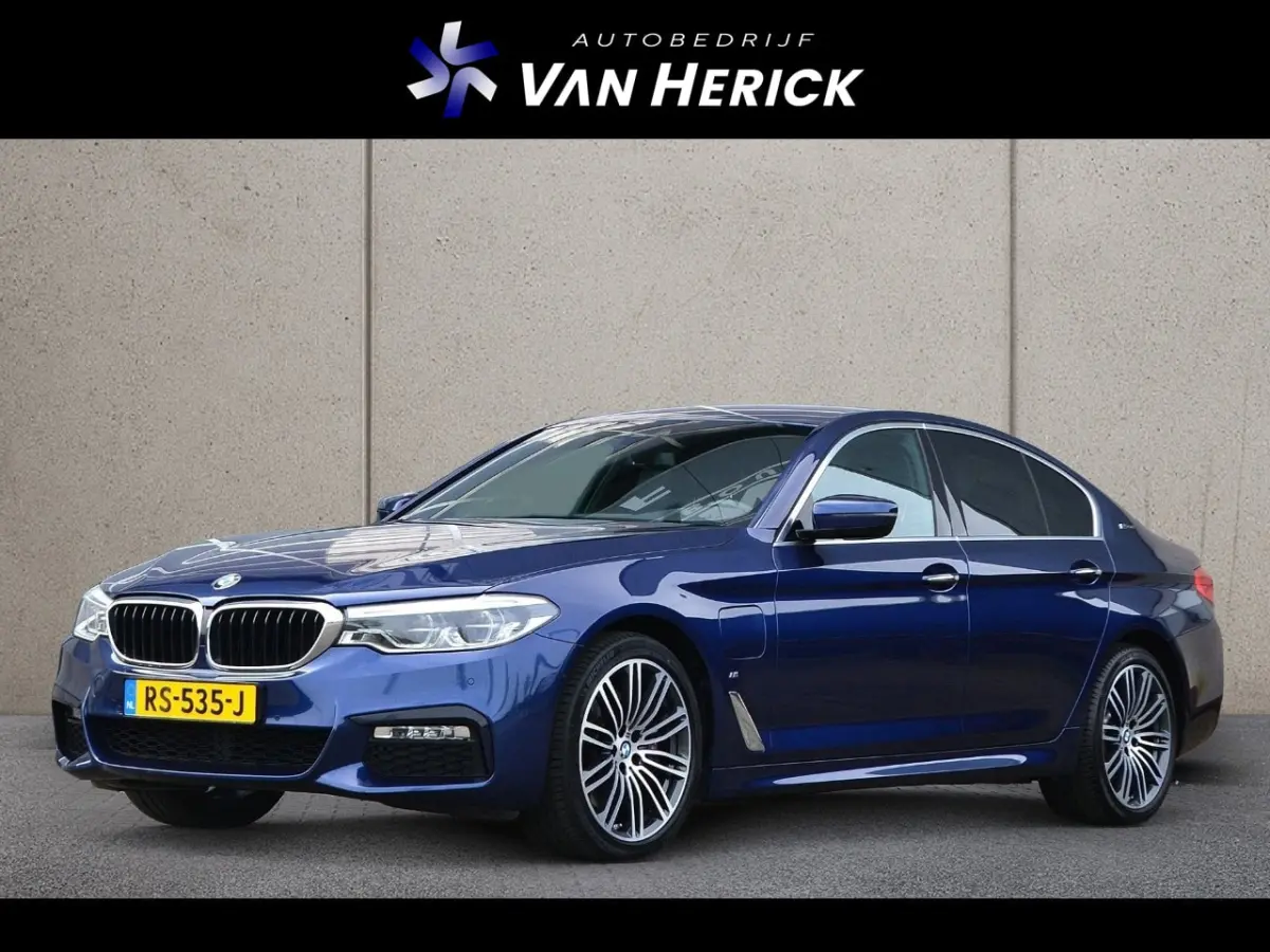 530e High Executive | M-Sport | Keyless | Achteruitrijcamera
