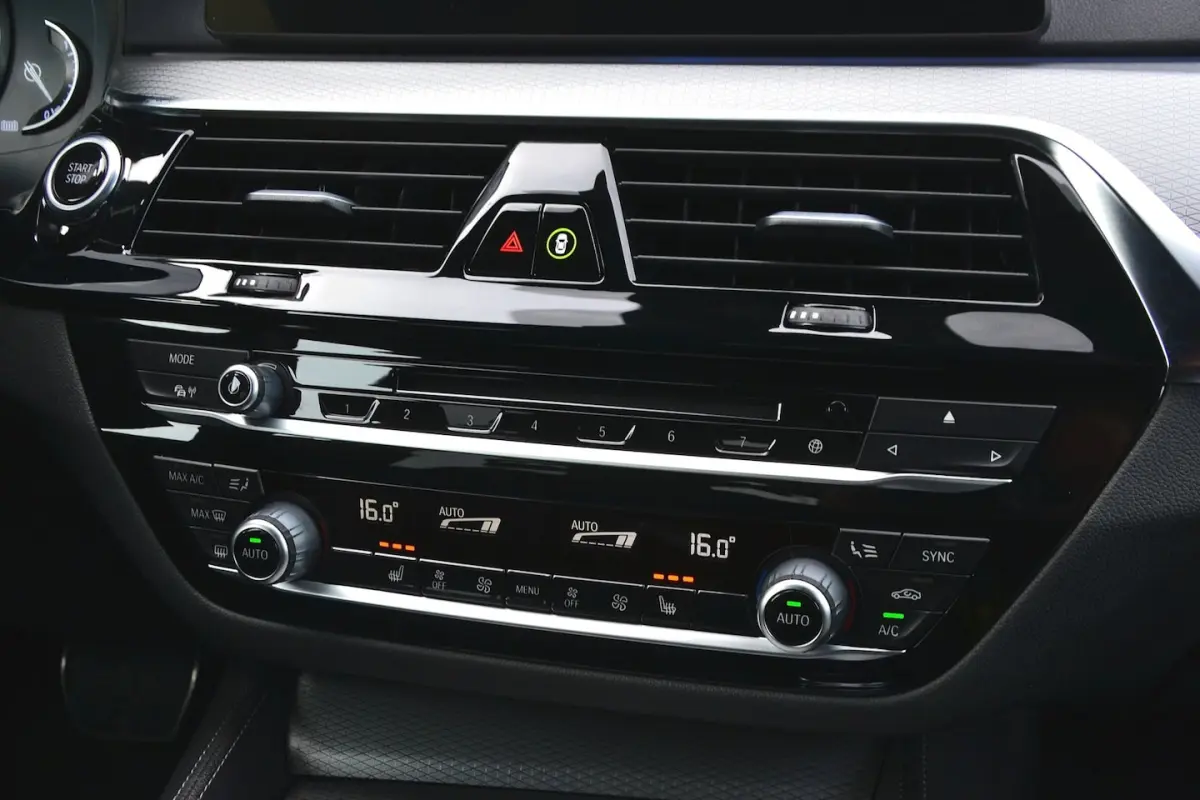 530e High Executive | M-Sport | Keyless | Achteruitrijcamera