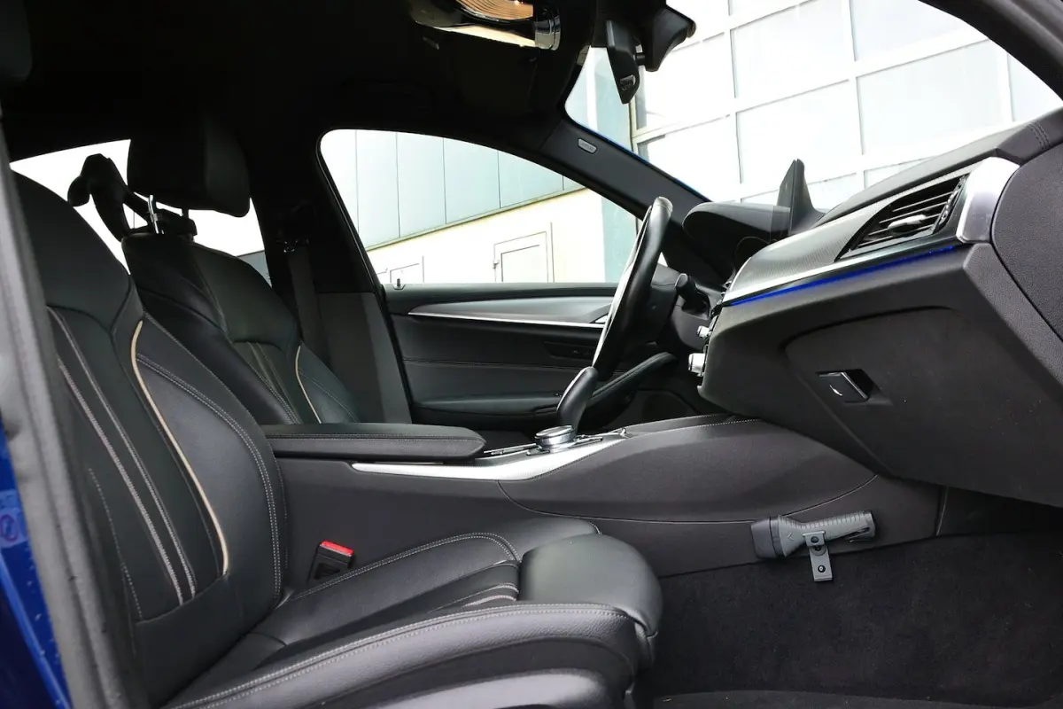 530e High Executive | M-Sport | Keyless | Achteruitrijcamera