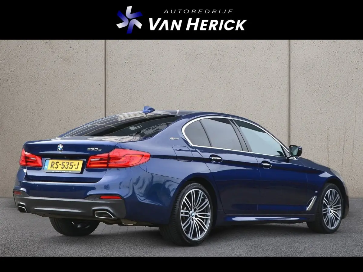 530e High Executive | M-Sport | Keyless | Achteruitrijcamera