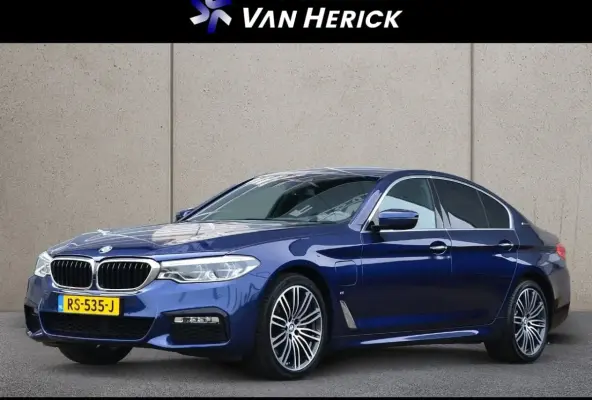 530e High Executive | M-Sport | Keyless | Achteruitrijcamera