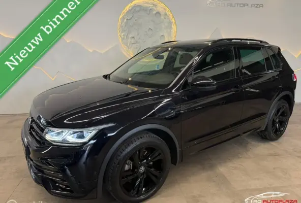 1.4 TSI eHybrid R-Line Panorama/Keyless/Black style/360 camera