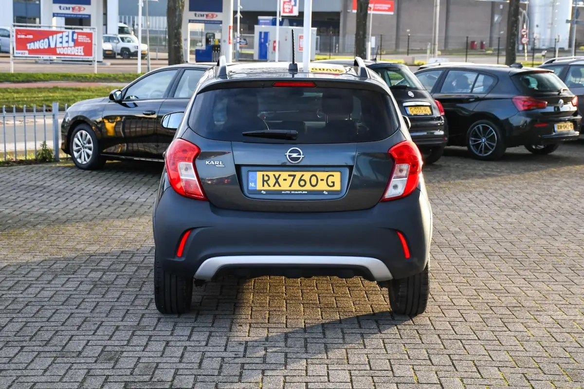 1.0 Rocks Online Edition APPLE CARPLAY/ NAVIGATIE
