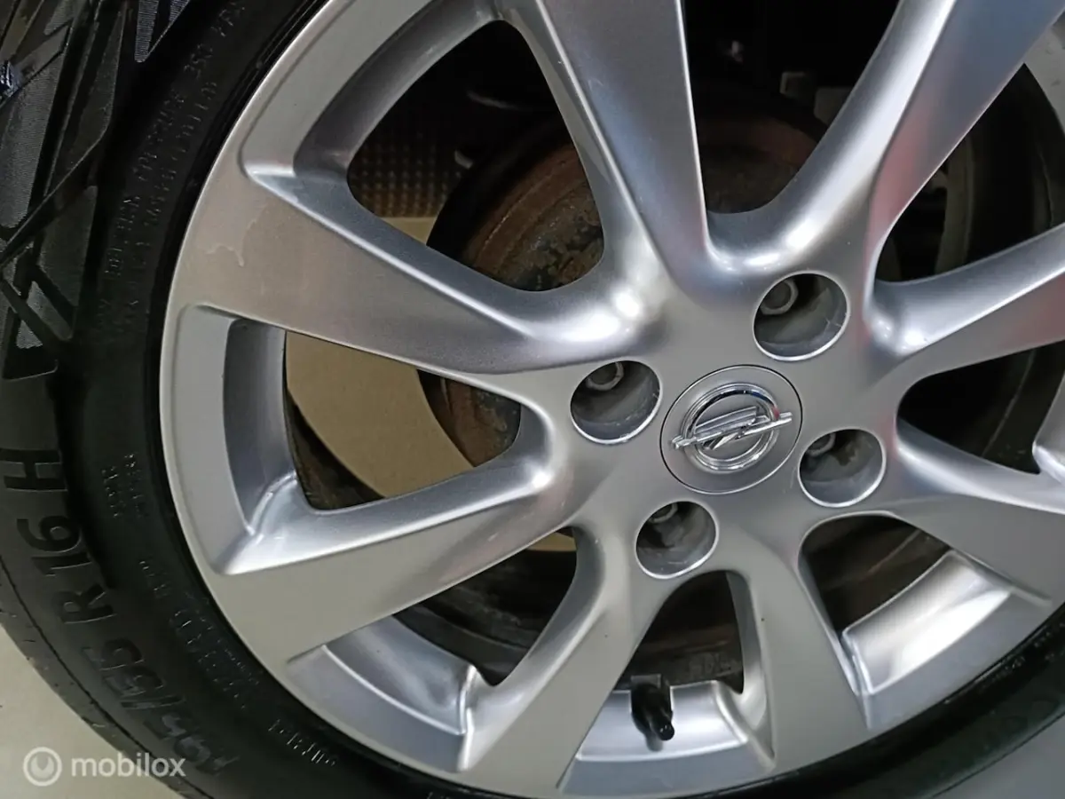 2021 1.2 Edition NAVI BLEUTOOTH VELGEN CRUISE ZEER NETJES NW APK NW ONDERHOUD