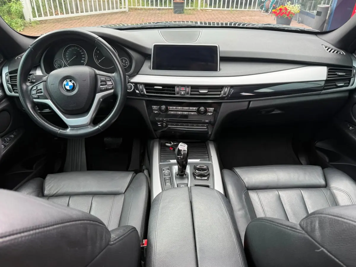 XDrive35i High Executive | Pano | Keyless | Softclose